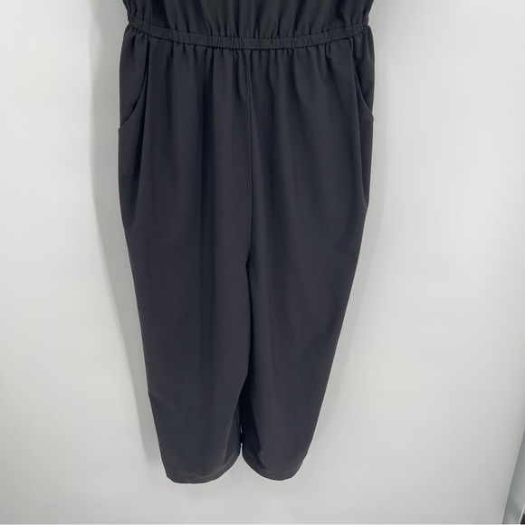 The North Face Women’s Black Sleeveless Jumpsuit Button Front V Neck Size XL - Picture 3 of 12